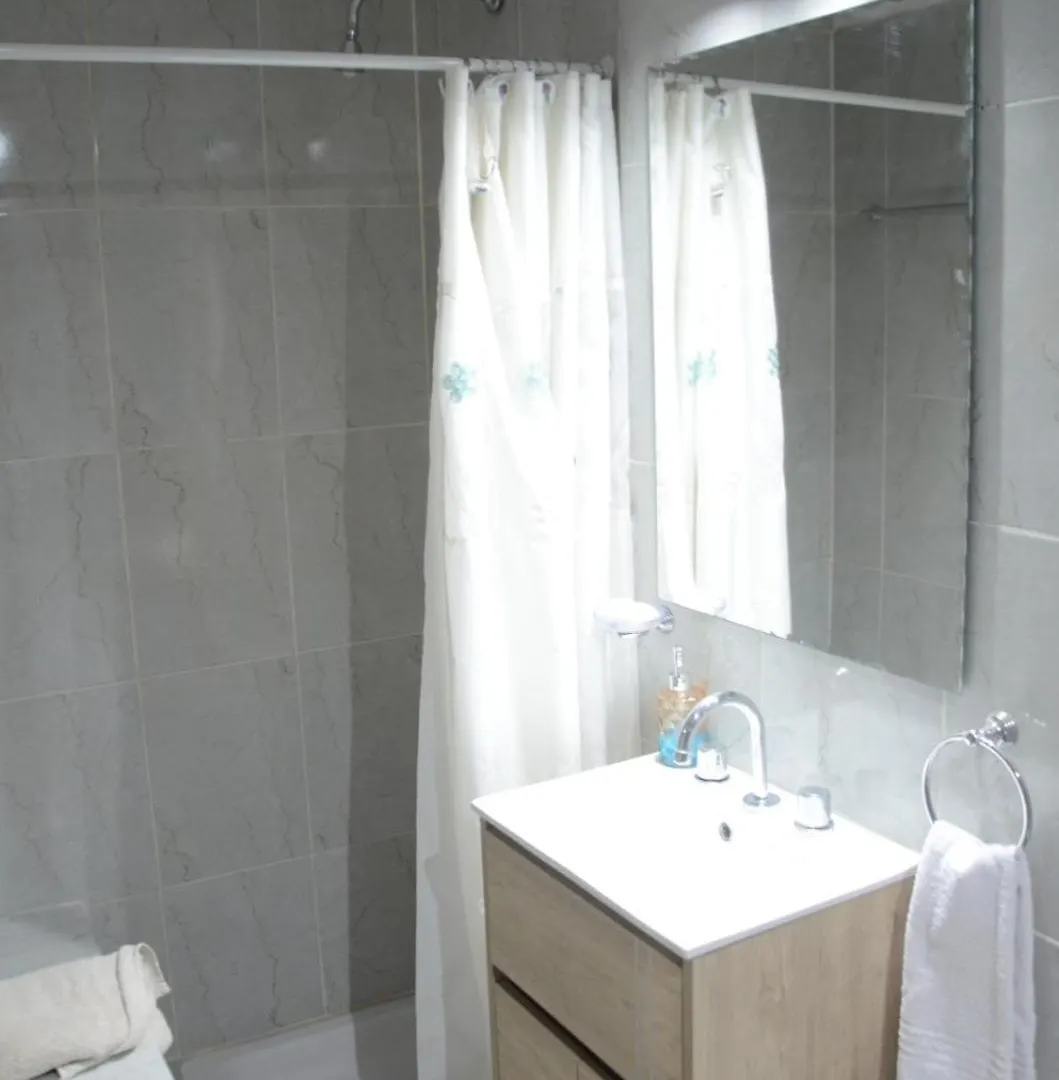 Departamento A Metros De Calle Aristides Mendoza